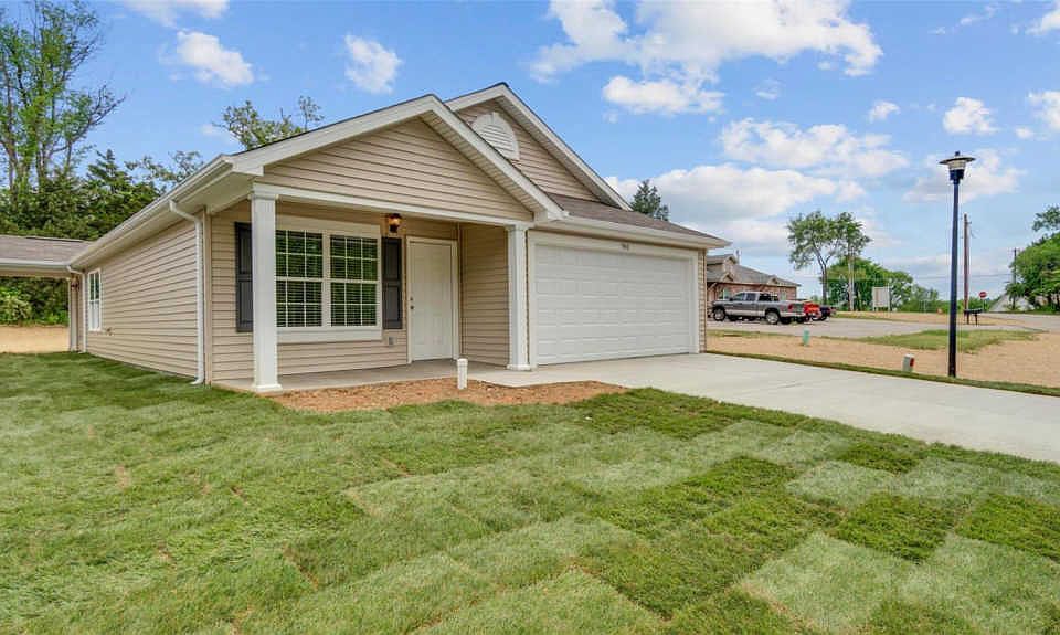 1st image of 968 Osage Villa Ct