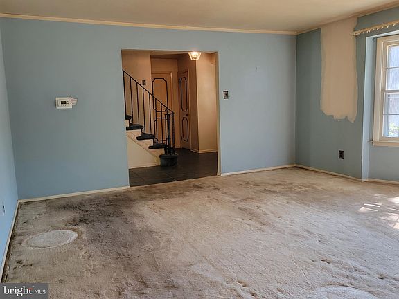 4th image of 1924 Birchwood Park Dr N