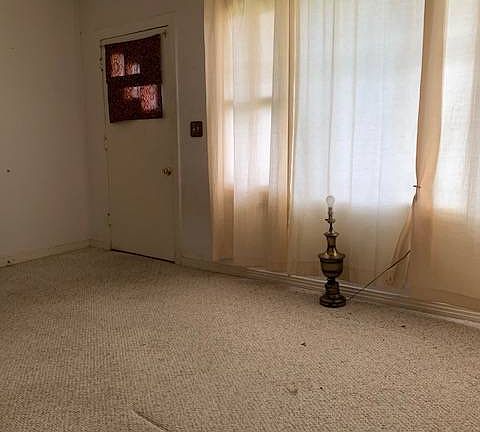 2nd image of 2209 College Dr