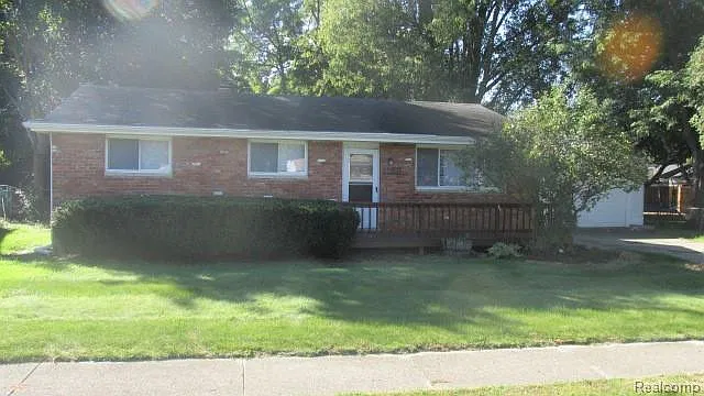 1185 Penarth St
