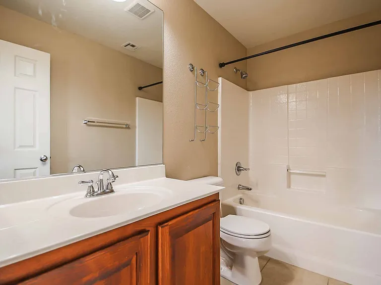 10879 Florence Hills St — Photo 16