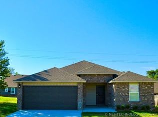 3109 SE Stonewall Dr, Bartlesville, OK 74006