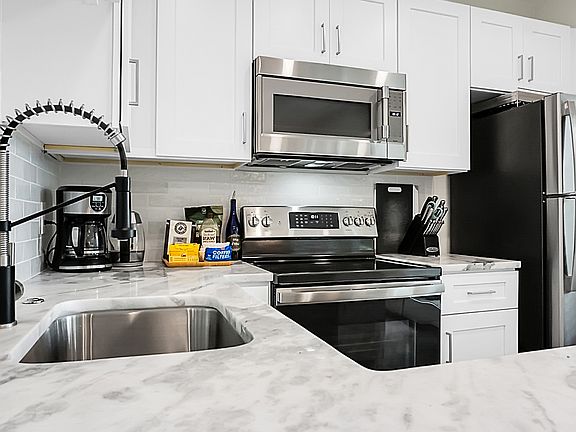 4th image of 665 Daniel Whaley Rd #B