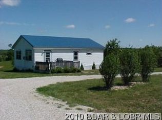 1093 Doc Ridgeway Dr, Macks Creek, MO 65786