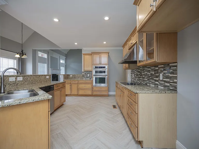 7008 Citation Ln — Photo 10