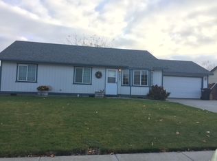 4885 Thrush Ln, West Richland, WA
