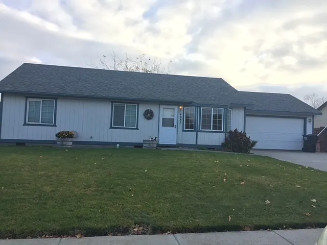 4885 Thrush Ln photo 1