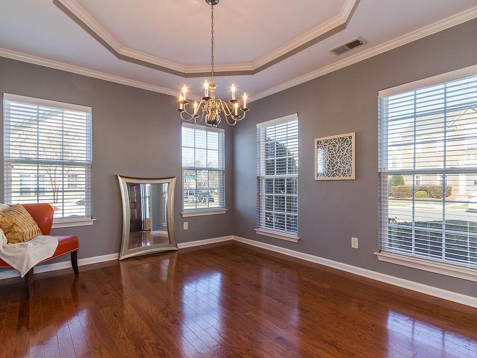 Dining room with beautiful trey ceilings
