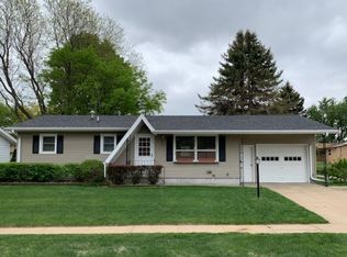 505 Burgess Rd, Yankton, SD 57078