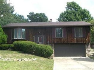 579 Memory Ln, Brunswick, OH 44212