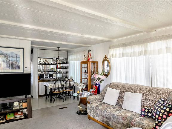 2nd image of 275 Burnett Ave #87