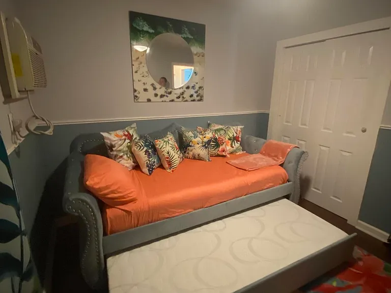 1382 Ocean Ave #B1 — Photo 4