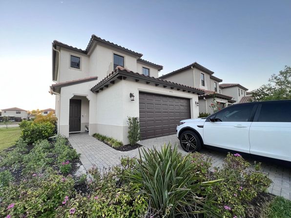 8916 Madrid Cir