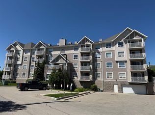 128 N Centre Ave #301, Cochrane, AB T4C2K5