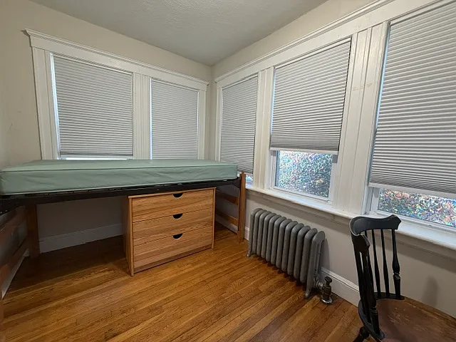 4 bed, 1300 sqft, $6,500 — Photo 4