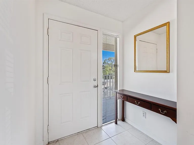 841 Waterside Dr #206 — Photo 9
