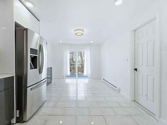 3rd image of 1604 74th St Unit 202