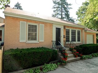 5715 N Kilbourn Ave, Chicago, IL 60646