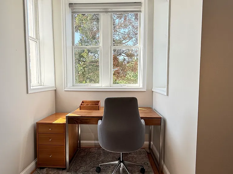 1118 F St NE #3 — Photo 26