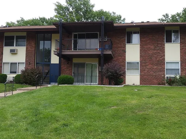 7604 Hazelcrest Dr APT D, Hazelwood, MO 63042