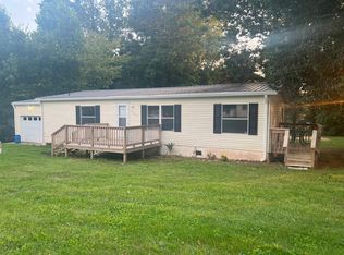 424 Gun Club Rd, Advance, NC 27006