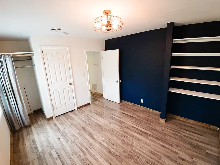 2512 Century Dr — Photo 12