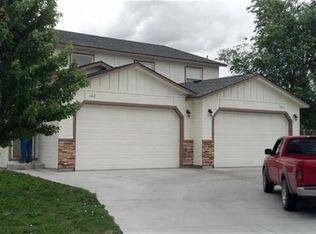 160-162 SW Quaker Dr, Mountain Home, ID 83647