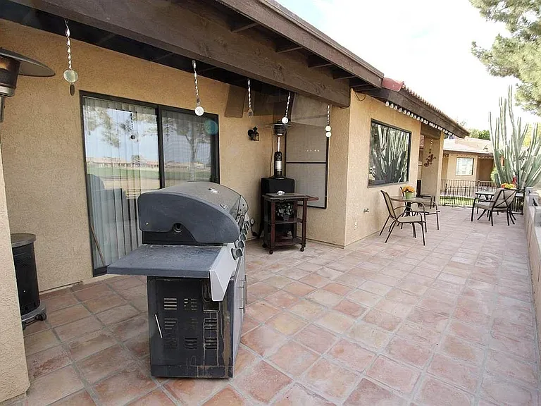 11838 E Calle Del Cid — Photo 3