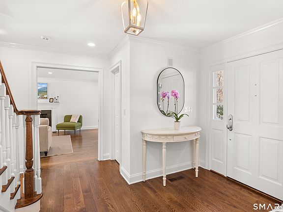 5th image of 19 Circle Road