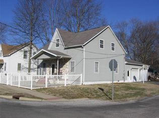 1061 N 1st St, Breese, IL