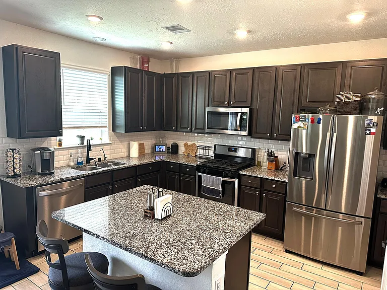 5027 Hickory Deer Ln — Photo 6