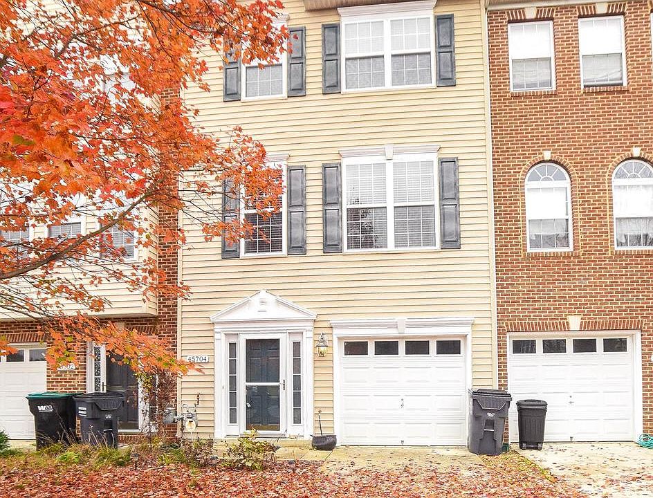 1st image of 45704 N Maxine Way