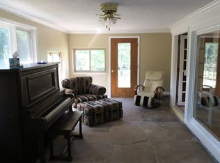 35758 Nancy Gail Ct, Farmington Hills, MI 48331