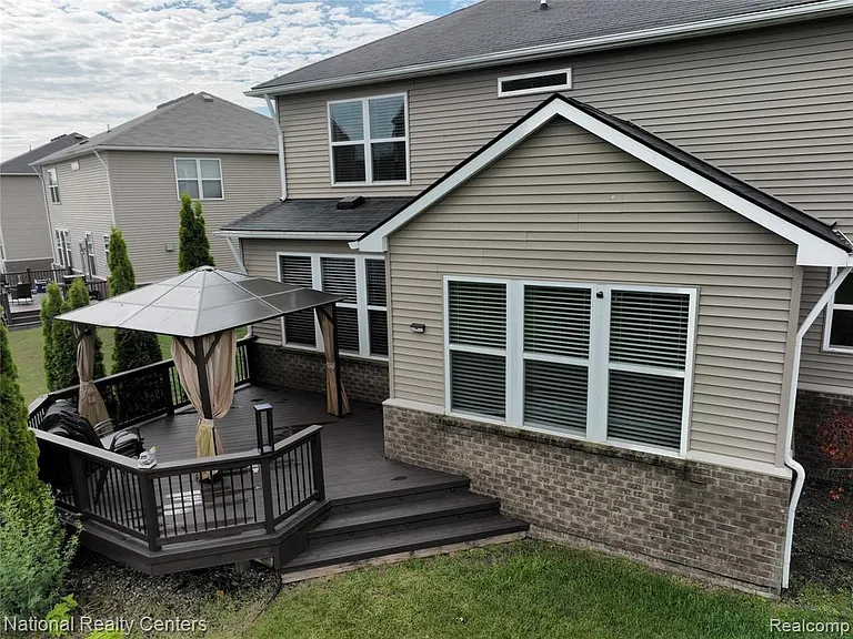 58180 Jonagold Ln — Photo 58