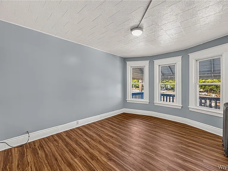 563 Humboldt Pkwy #UPPER — Photo 25