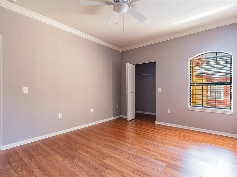 2265 Portofino Pl #21212 — Photo 16