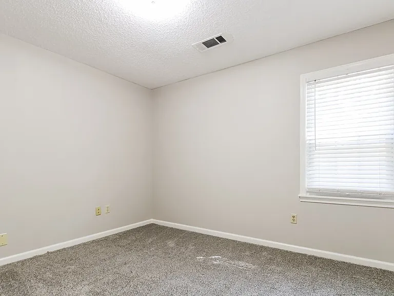 7695 Stout Rd — Photo 12