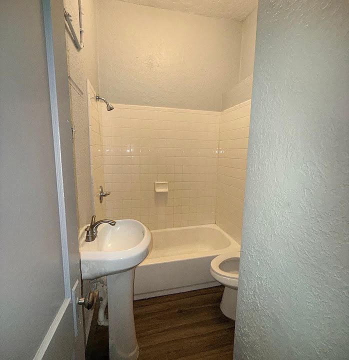 1st image of 1710 Hardy St APT 1B