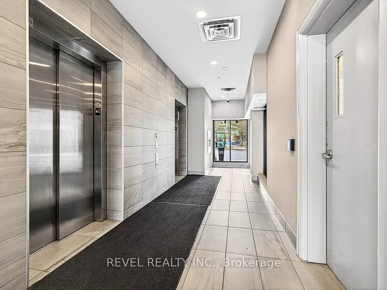 150 Oak Park Blvd #503 — Photo 6