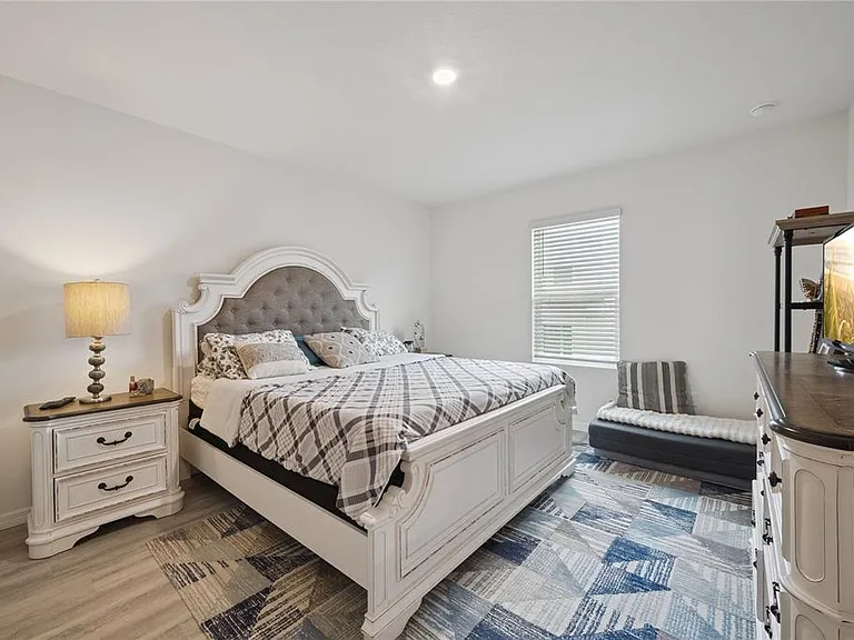 2076 Monteverde Ave — Photo 11