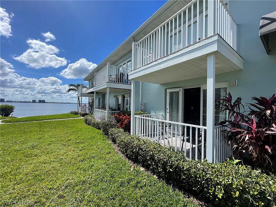 1st image of 3334 SW Key Dr #H3