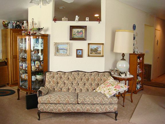 3rd image of 28010 Mary Pl