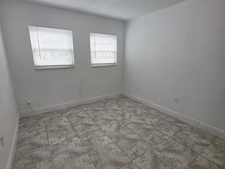 801 Sky Lake Cir #B — Photo 13
