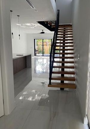 3rd image of 312 NE 14th Ave