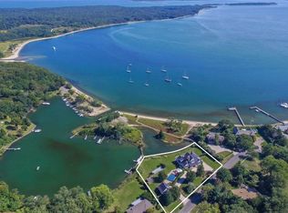 22 Merkel Ln, Shelter Island, NY 11964
