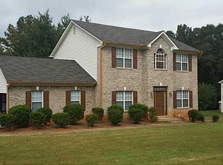 1006 Falls Brooke Dr, Conyers, GA 30094