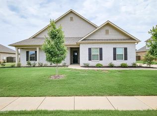 208 Maureen Dr, Madison, AL 35756