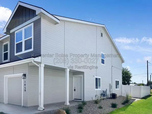 105 E Park Ave #B, New Plymouth, ID 83655