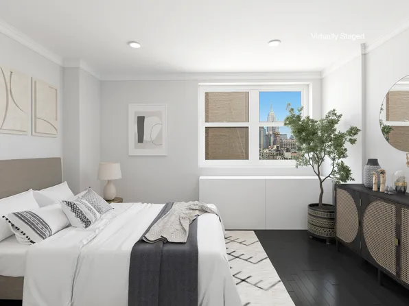 77 Seventh Avenue image 1 of 9