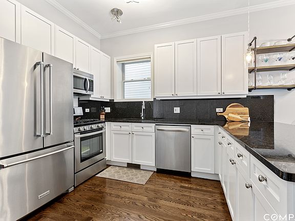 5th image of 1734 W Le Moyne St #1
